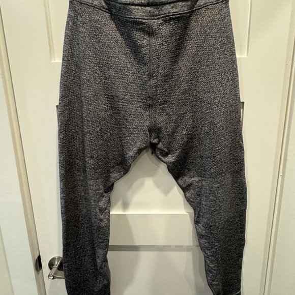 Lulu engineered warmth Gray Men's Jogger Pants - Picture 3 of 5